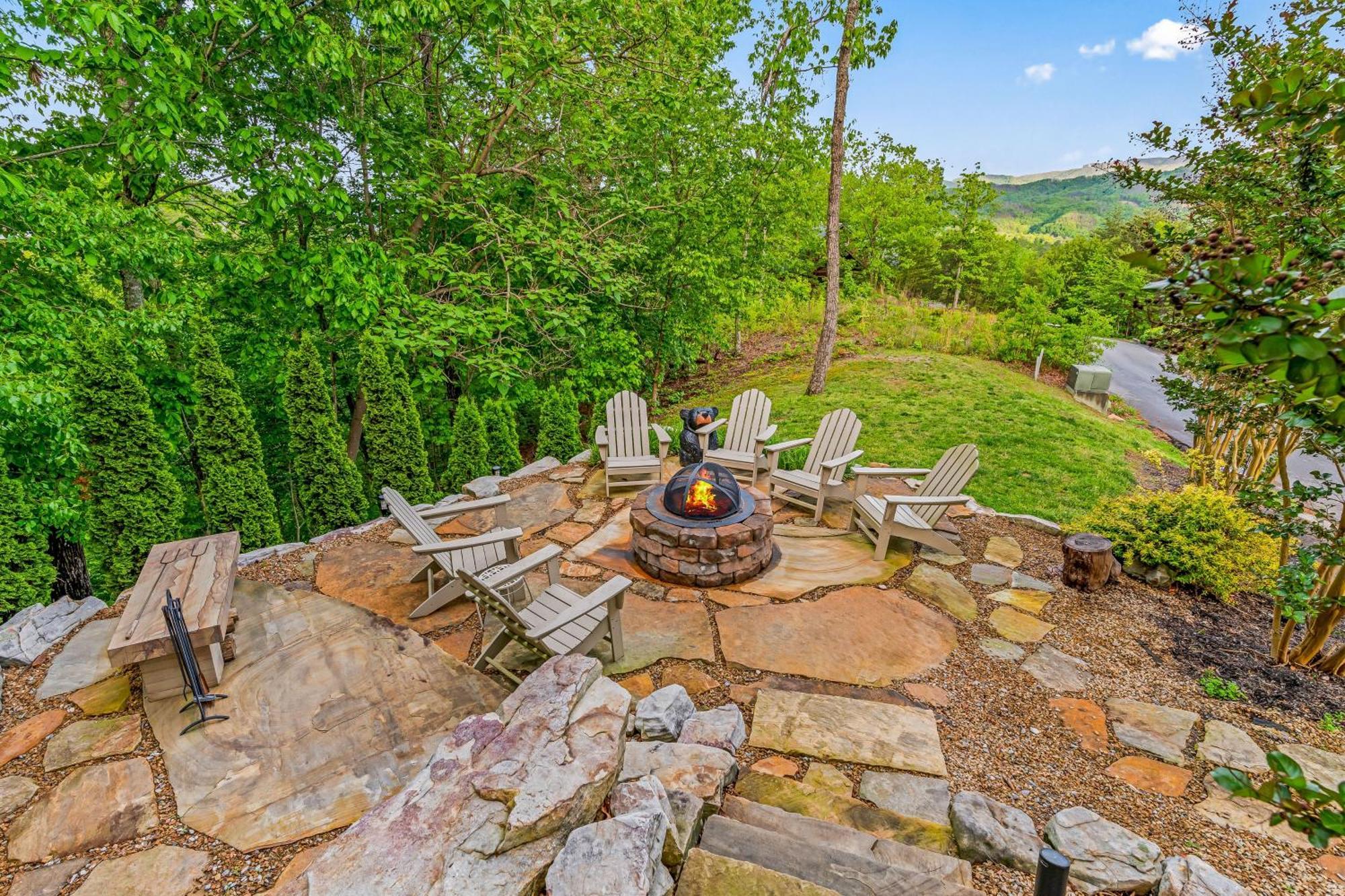 Dawns View Villa Sevierville Room photo